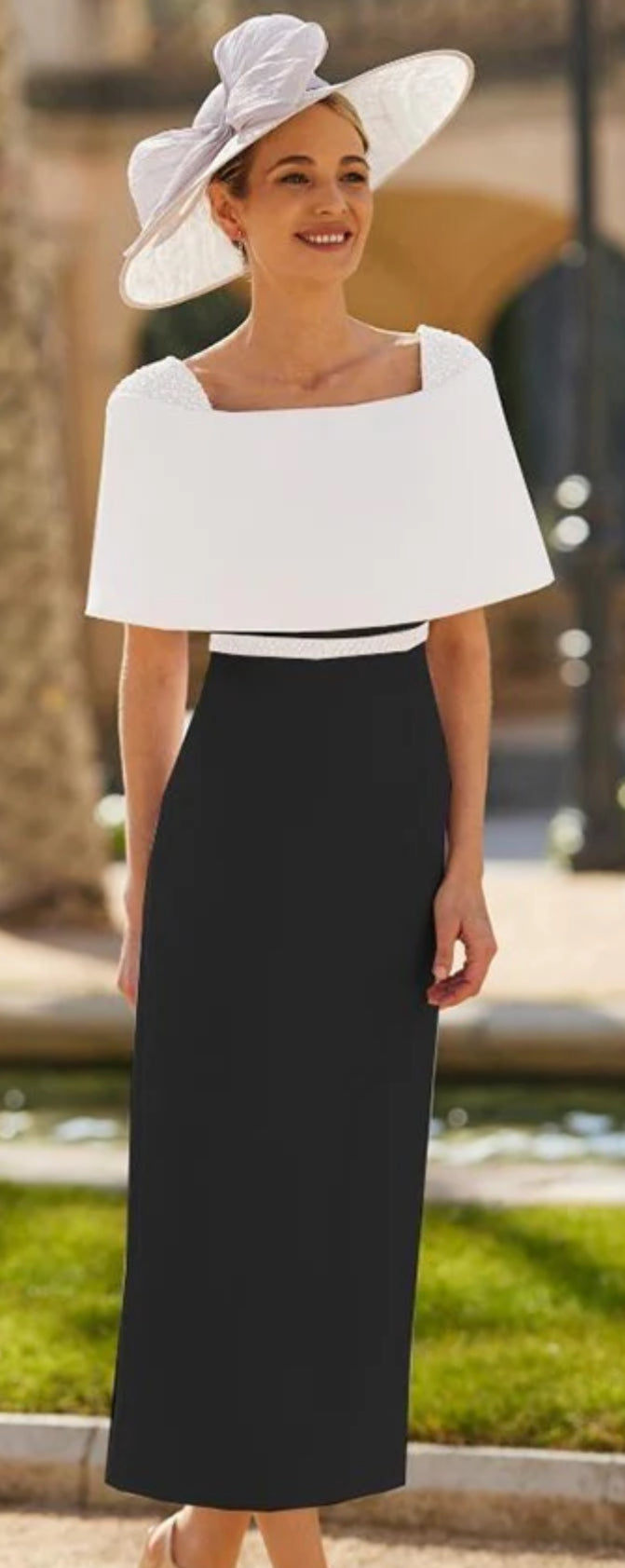 Couture Club 8G53 IVORY & BLACK