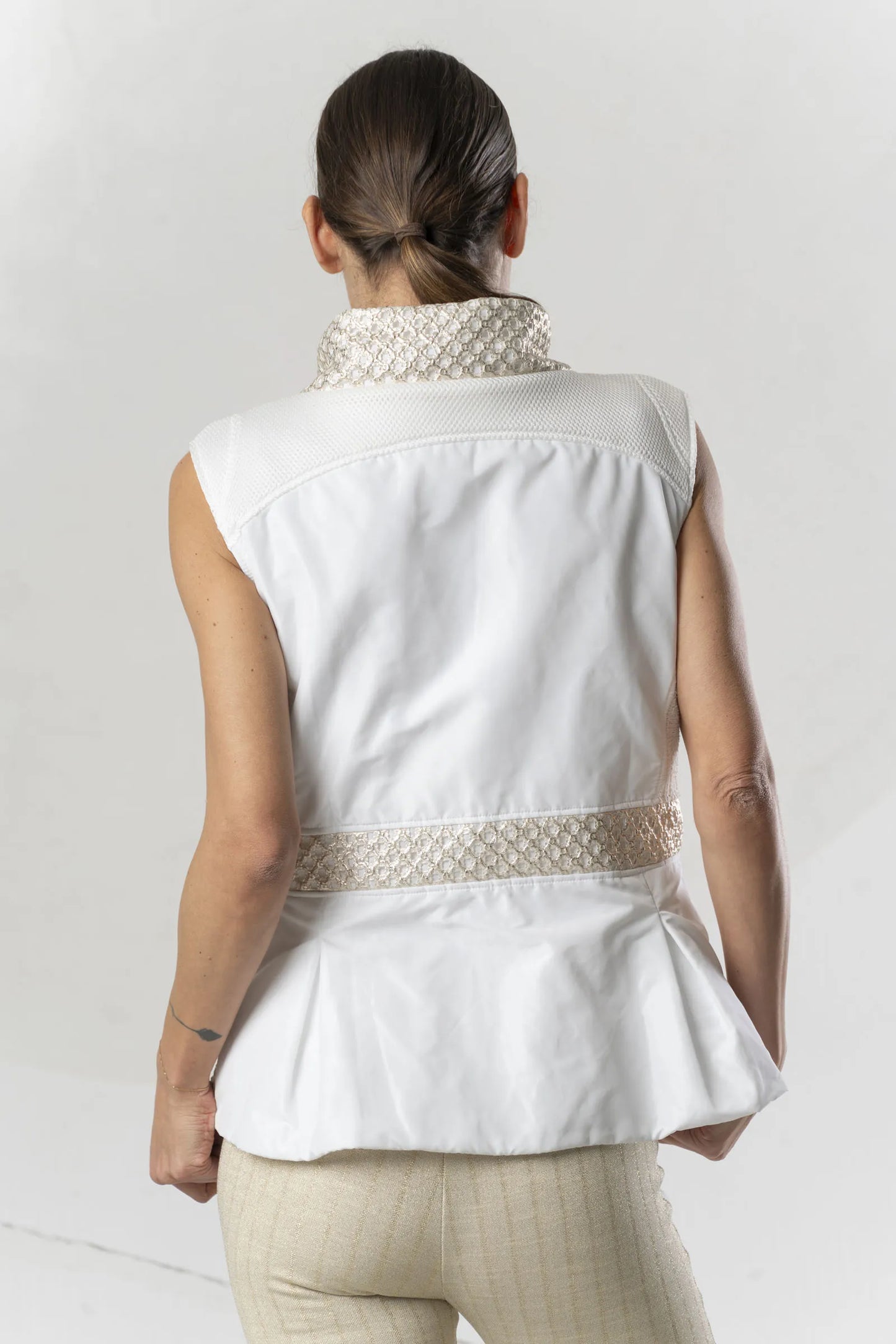 ELISA CAVALETTI White and gold textured vest SKU: 2000013603562