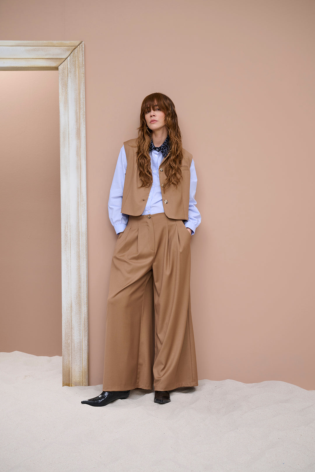 Cropped Sleeveless Blazer