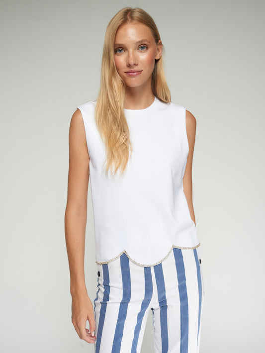 VILAGALLO 33259 - WHITE SLEEVELESS TOP WITH SCALLOPED HEM